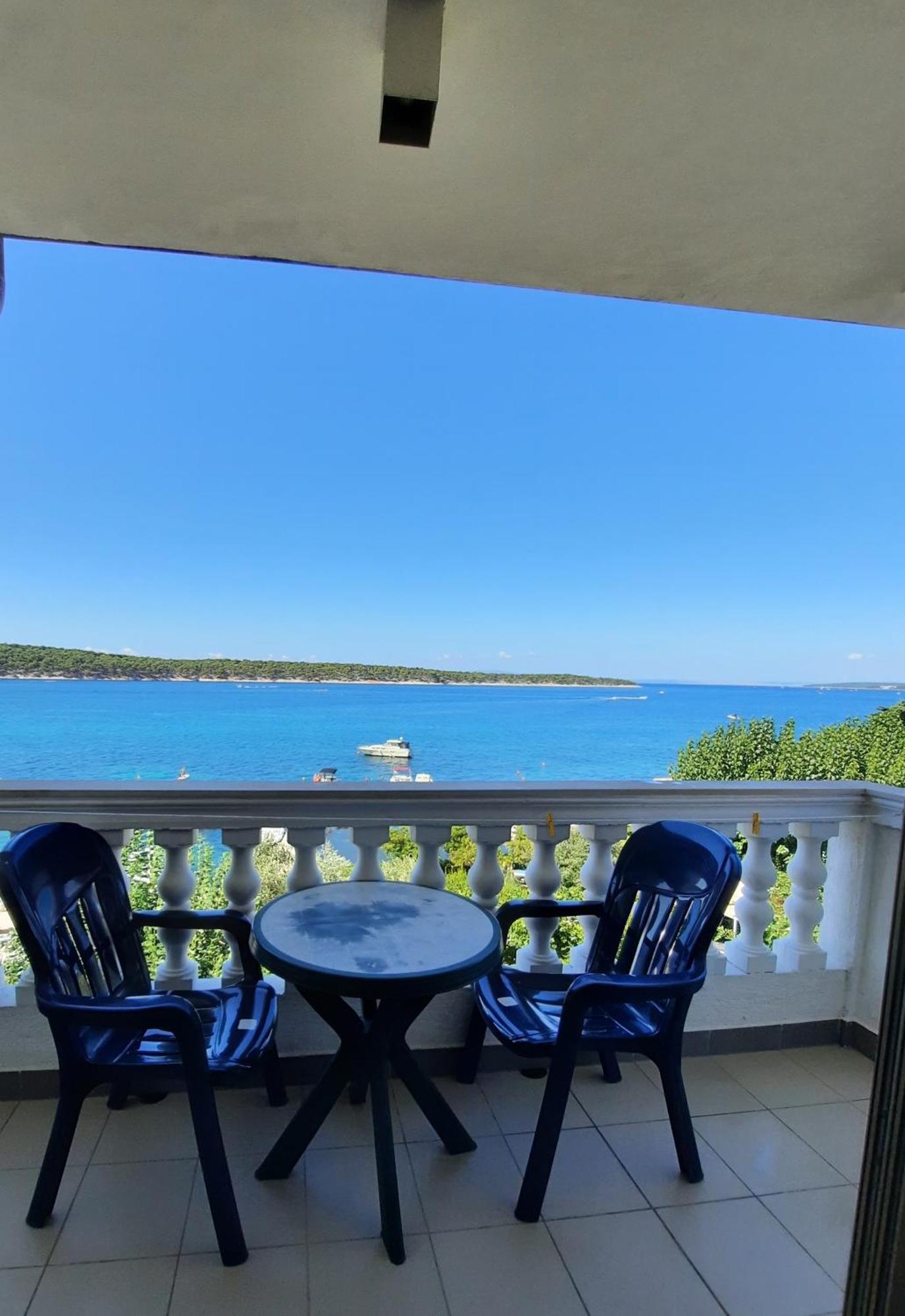 Apartments And Rooms Vinko Barbat na Rabu Номер фото