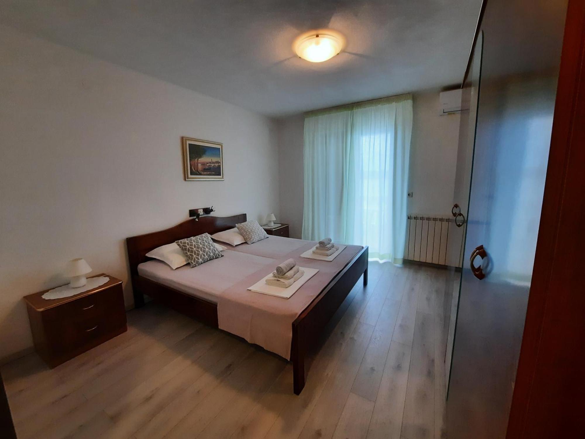 Apartments And Rooms Vinko Barbat na Rabu Екстер'єр фото